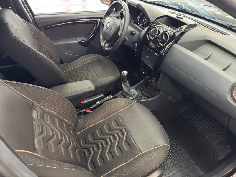 DUSTER 1.6 DYNAMIQUE 4X2 16V FLEX 4P MANUAL - 2016 - CAXIAS DO SUL