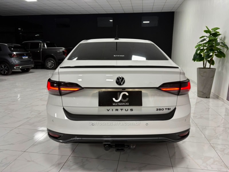 VIRTUS 1.4 250 TSI 16V EXCLUSIVE FLEX 4P AUTOMÁTICO - 2025 - CAMPINAS DO SUL