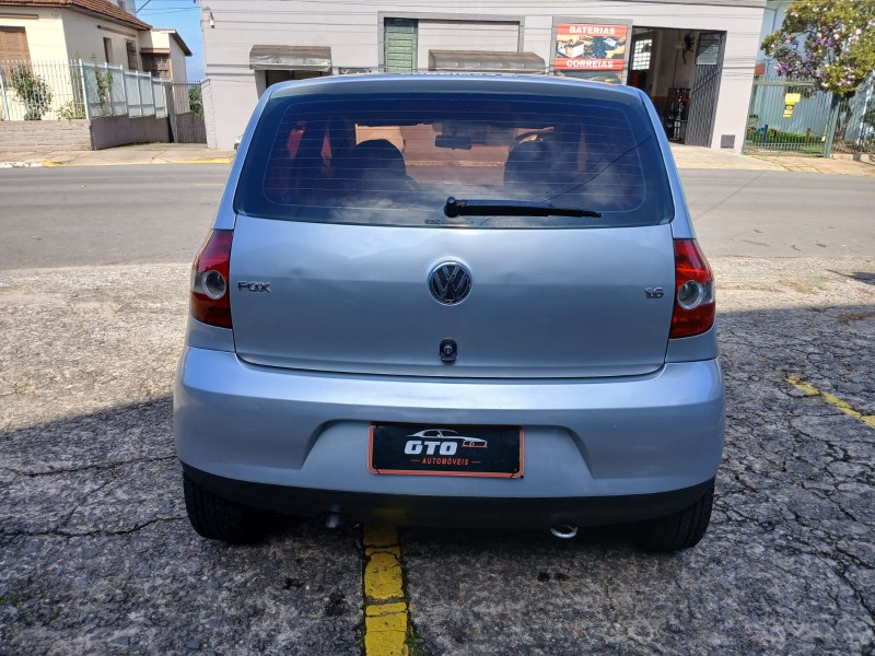 FOX 1.6 MI PLUS 8V FLEX 4P MANUAL - 2006 - FARROUPILHA