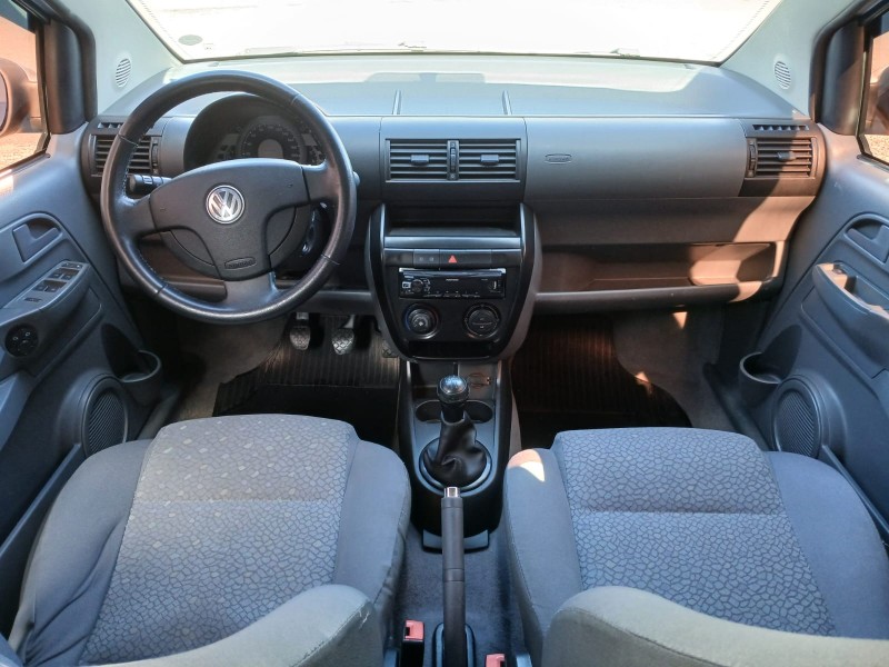 FOX 1.6 MI PLUS 8V FLEX 4P MANUAL - 2006 - FARROUPILHA