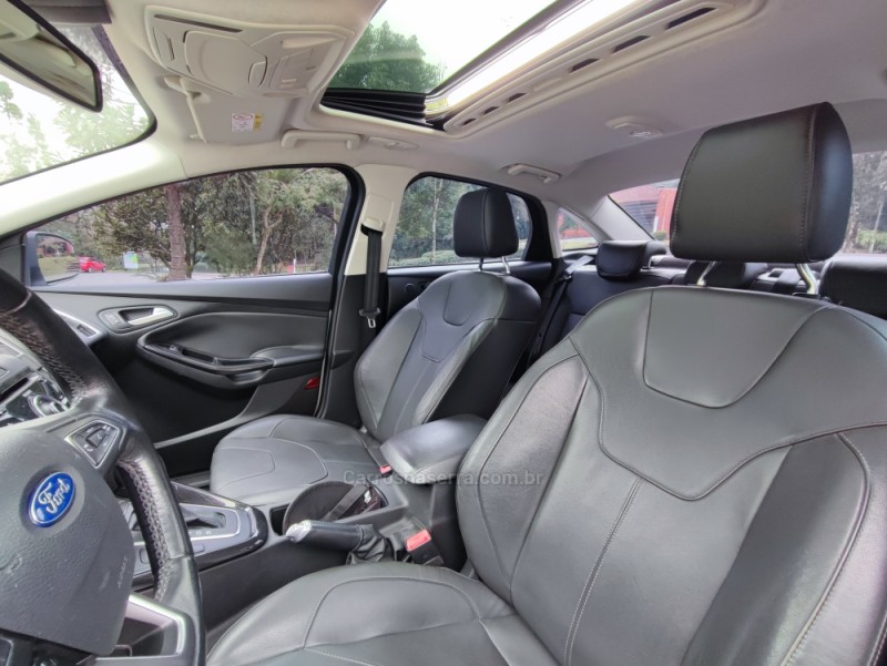 FOCUS 2.0 TITANIUM PLUS SEDAN 16V FLEX 4P AUTOMÁTICO - 2016 - FARROUPILHA