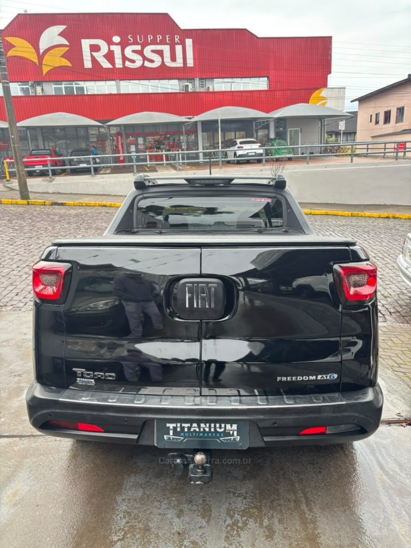 TORO 1.8 16V EVO FLEX FREEDOM AUTOMÁTICO - 2017 - SãO FRANCISCO DE PAULA