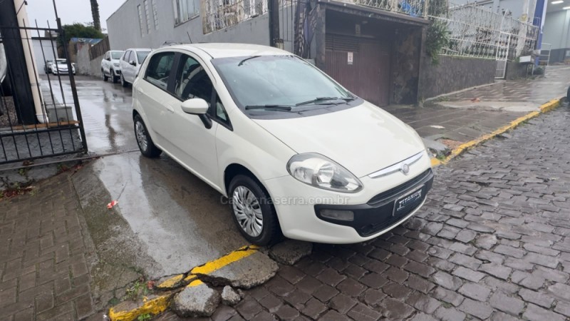 PUNTO 1.4 ATTRACTIVE 8V FLEX 4P MANUAL - 2014 - SãO FRANCISCO DE PAULA
