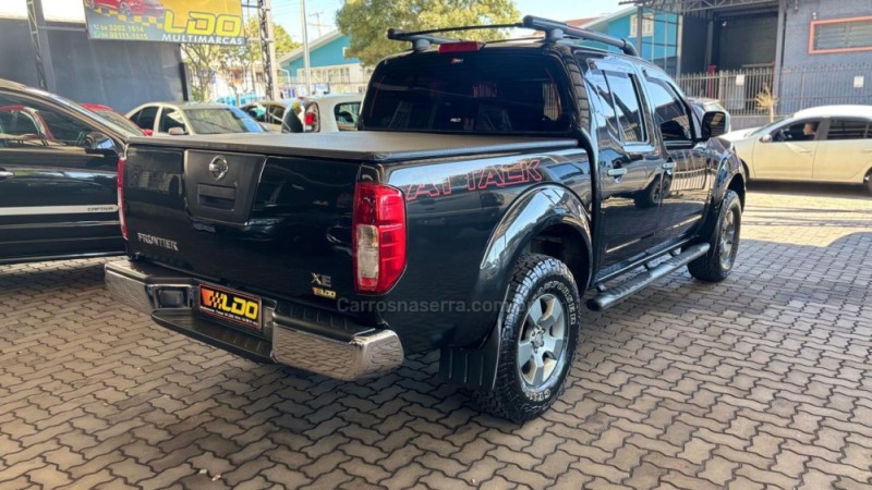 FRONTIER 2.8 XE ATTACK 4X4 CD TURBO ELETRONIC DIESEL 4P MANUAL - 2013 - CAXIAS DO SUL