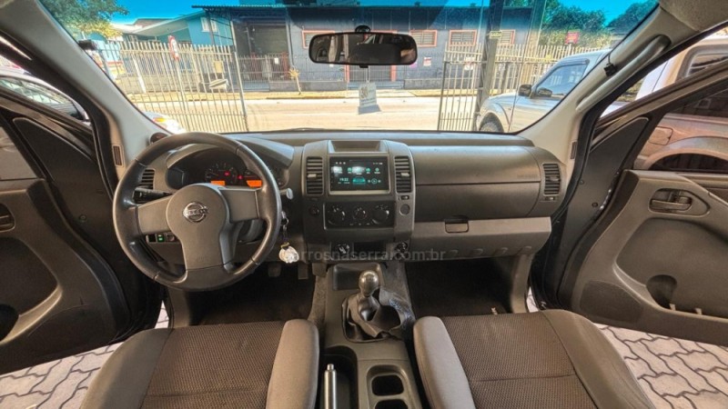 FRONTIER 2.8 XE ATTACK 4X4 CD TURBO ELETRONIC DIESEL 4P MANUAL - 2013 - CAXIAS DO SUL