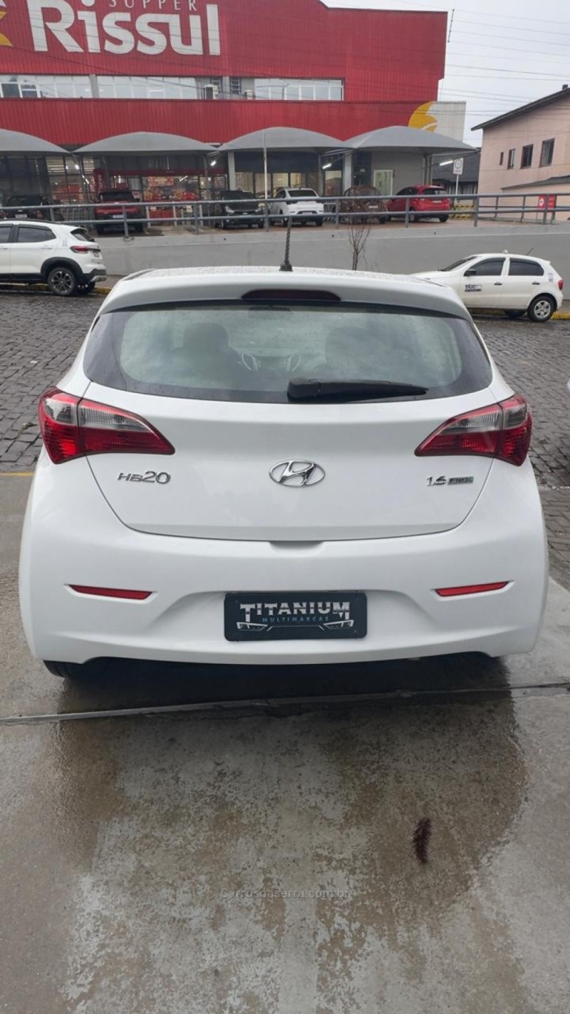 HB20 1.6 COMFORT 16V FLEX 4P MANUAL - 2014 - SãO FRANCISCO DE PAULA