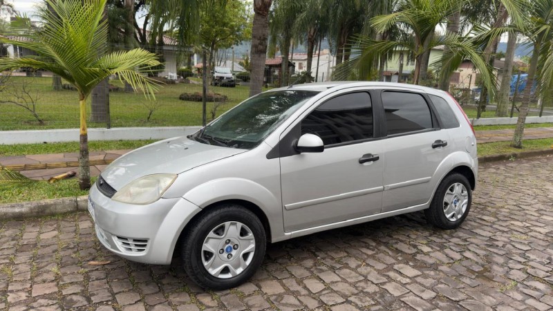 FIESTA 1.0 MPI HATCH 8V FLEX 4P MANUAL - 2004 - FELIZ