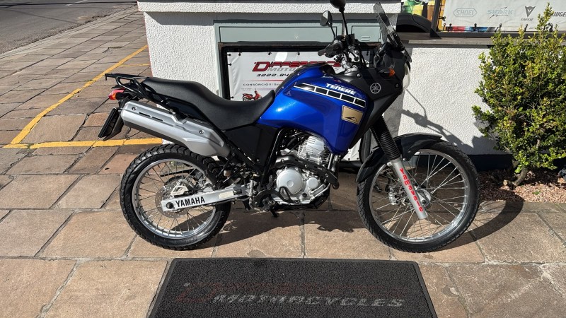 XTZ 250 TÉNÉRÉ