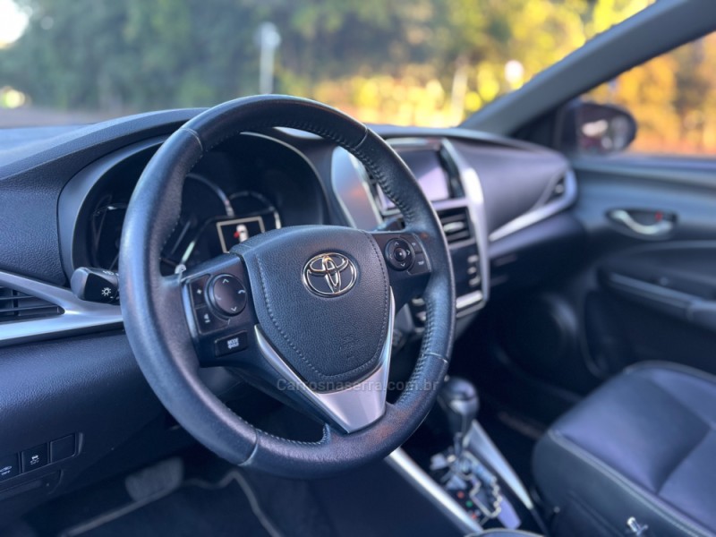 YARIS 1.5 XS CONNECT 16V FLEX 4P AUTOMÁTICO - 2019 - CAMPO BOM