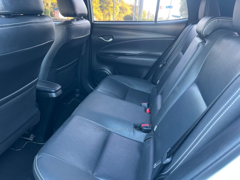 YARIS 1.5 XS CONNECT 16V FLEX 4P AUTOMÁTICO - 2019 - CAMPO BOM