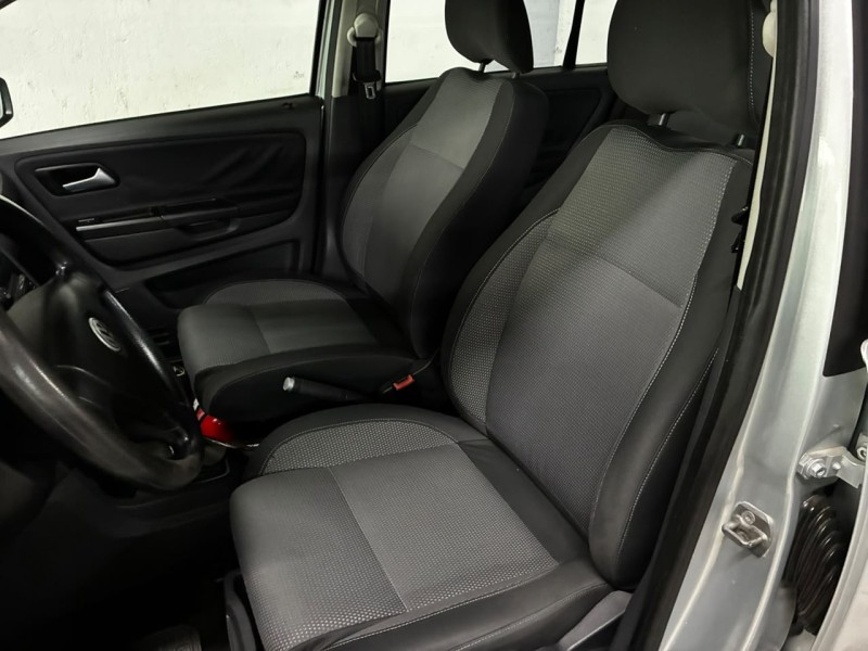 SPACEFOX 1.6 MI 8V FLEX 4P MANUAL - 2011 - BOM PRINCíPIO