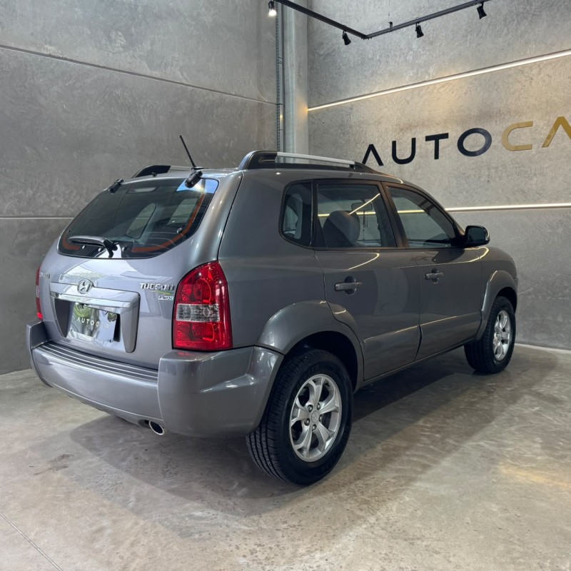 TUCSON 2.0 MPFI GLS 16V 143CV 2WD FLEX 4P AUTOMÁTICO - 2017 - CAXIAS DO SUL