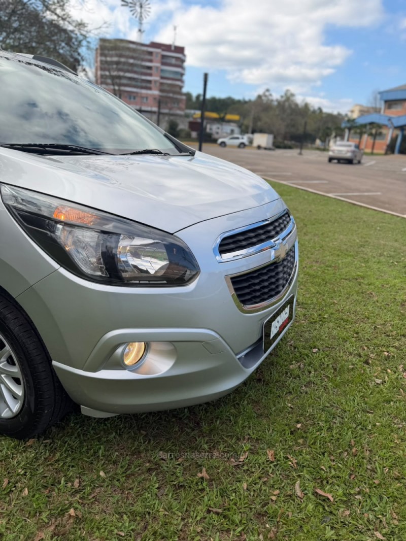 SPIN 1.8 LT 8V FLEX 4P AUTOMÁTICO - 2016 - BROCHIER