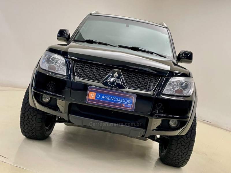 PAJERO TR4 2.0 4X4 16V 140CV FLEX 4P AUTOMÁTICO - 2013 - SANTA CRUZ DO SUL