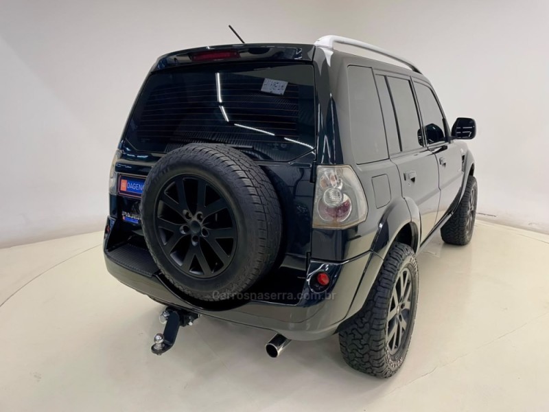 PAJERO TR4 2.0 4X4 16V 140CV FLEX 4P AUTOMÁTICO - 2013 - SANTA CRUZ DO SUL
