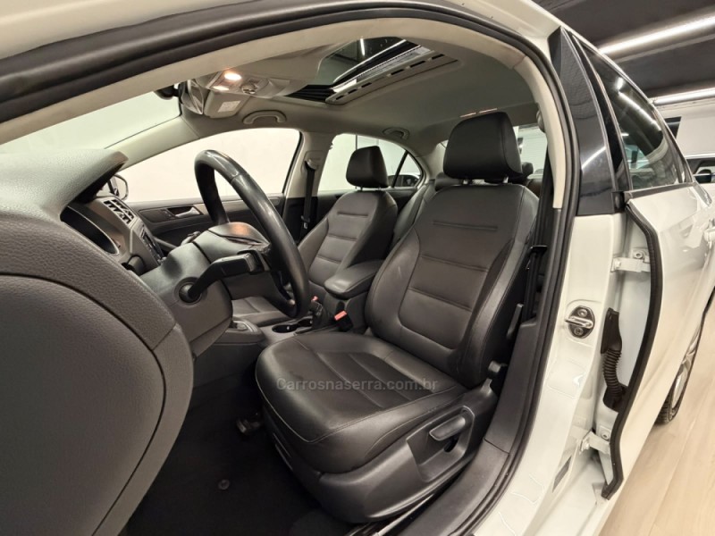 JETTA 1.4 16V TSI COMFORTLINE GASOLINA 4P TIPTRONIC - 2018 - CAXIAS DO SUL