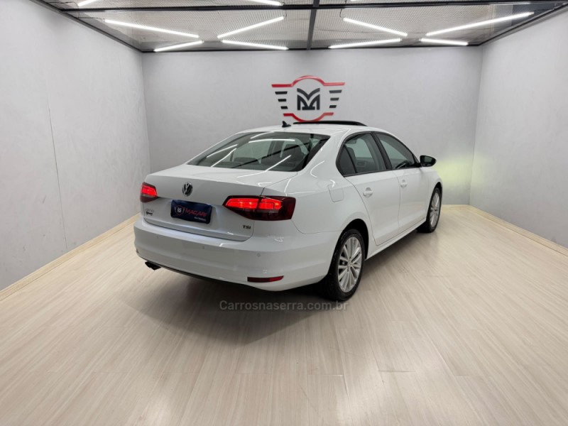 JETTA 1.4 16V TSI COMFORTLINE GASOLINA 4P TIPTRONIC - 2018 - CAXIAS DO SUL