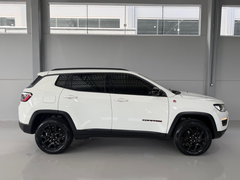 COMPASS 2.0 16V DIESEL TRAILHAWK 4X4 AUTOMÁTICO - 2017 - CARLOS BARBOSA