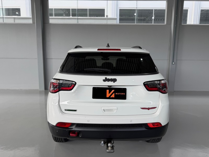 COMPASS 2.0 16V DIESEL TRAILHAWK 4X4 AUTOMÁTICO - 2017 - CARLOS BARBOSA