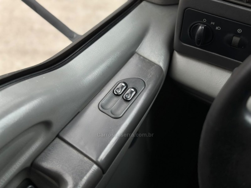F-4000 3.9 TURBO INTERCOOLER DIESEL 2P MANUAL - 2010 - CAXIAS DO SUL
