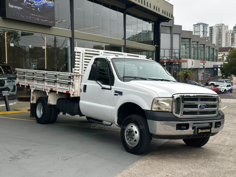 F-4000 3.9 TURBO INTERCOOLER DIESEL 2P MANUAL - 2010 - CAXIAS DO SUL