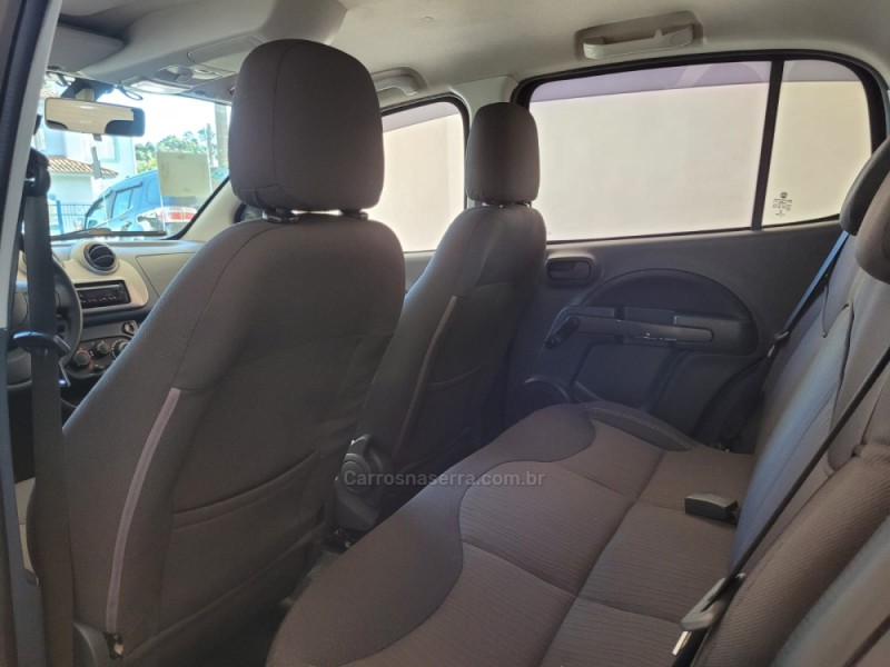 UNO 1.0 WAY 8V FLEX 4P MANUAL - 2014 - CANELA