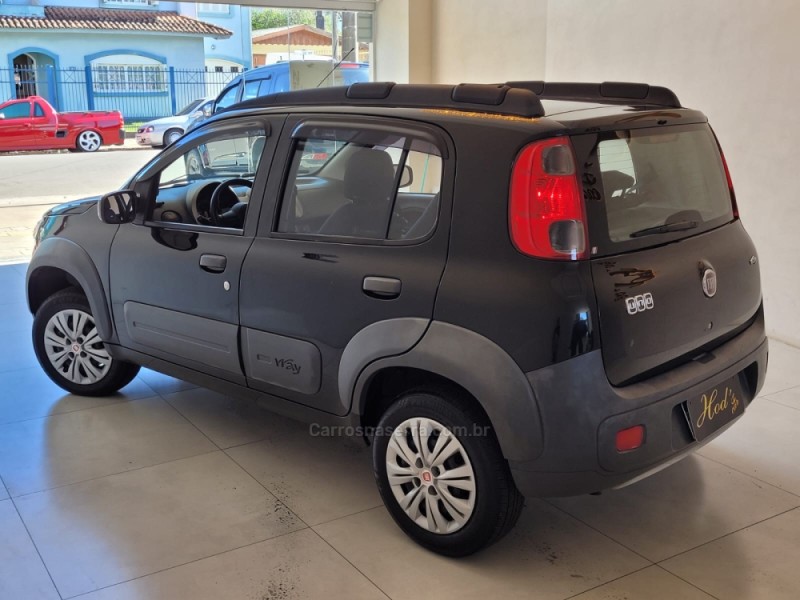 UNO 1.0 WAY 8V FLEX 4P MANUAL - 2014 - CANELA