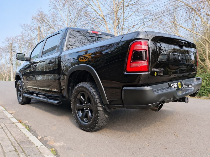 1500 5.7 V8 REBEL CD 4X4 GASOLINA 4P AUTOMÁTICO - 2022 - DOIS IRMãOS
