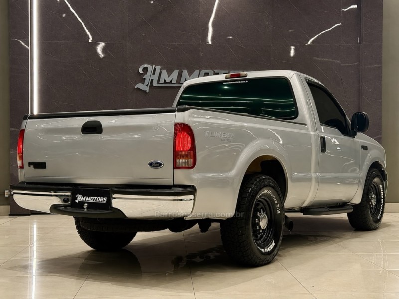 F-250 4.2 XL 4X2 CS TURBO INTERCOOLER DIESEL 2P MANUAL - 2001 - CAXIAS DO SUL