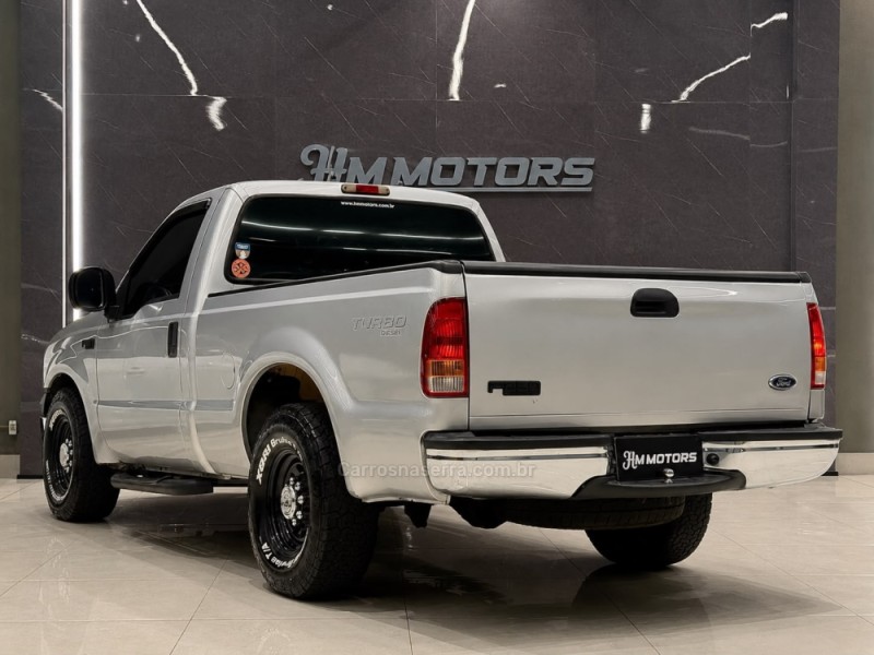 F-250 4.2 XL 4X2 CS TURBO INTERCOOLER DIESEL 2P MANUAL - 2001 - CAXIAS DO SUL