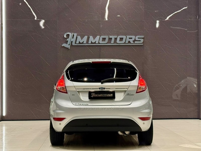 FIESTA 1.6 TITANIUM HATCH 16V FLEX 4P AUTOMÁTICO - 2014 - CAXIAS DO SUL
