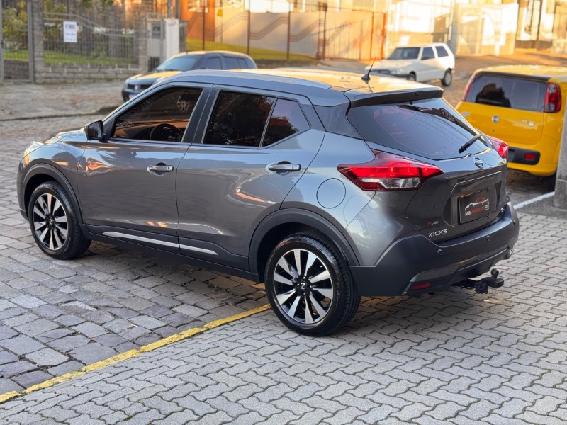 KICKS 1.6 SL 16V FLEXSTAR 4P AUTOMÁTICO - 2017 - CAXIAS DO SUL