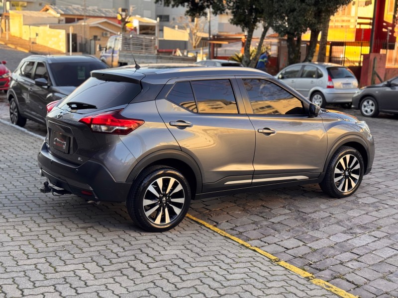 KICKS 1.6 SL 16V FLEXSTAR 4P AUTOMÁTICO - 2017 - CAXIAS DO SUL