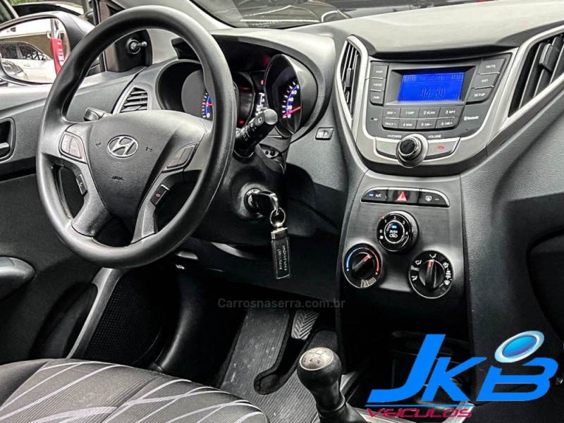 HB20 1.0 COMFORT 12V FLEX 4P MANUAL - 2015 - NOVO HAMBURGO