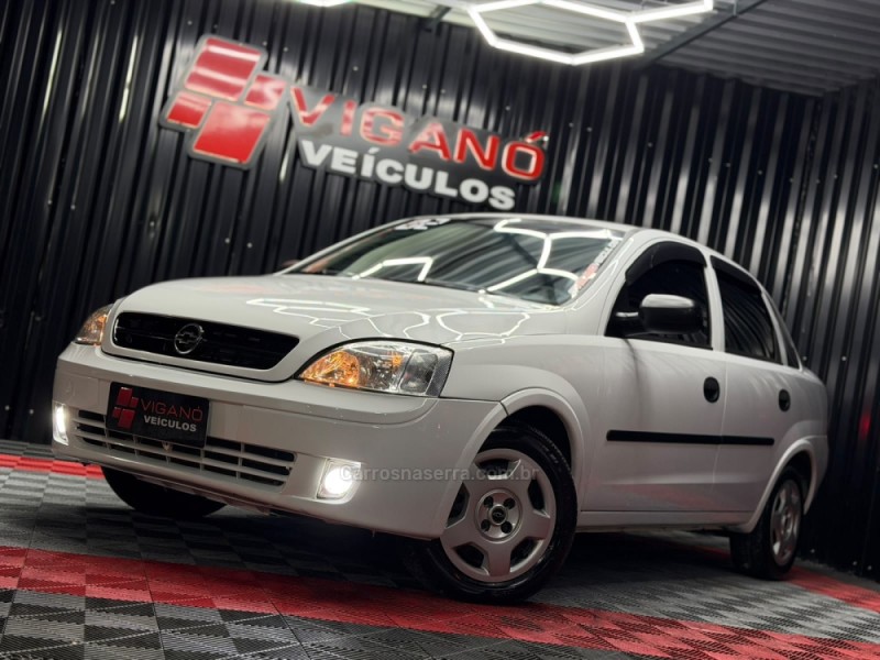 CORSA 1.8 MPFI 8V GASOLINA 4P MANUAL - 2002 - CAXIAS DO SUL