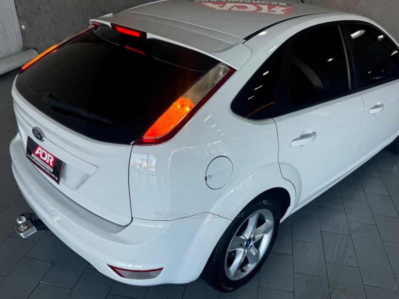 FOCUS 1.6 SE 8V FLEX 4P MANUAL - 2012 - CAXIAS DO SUL