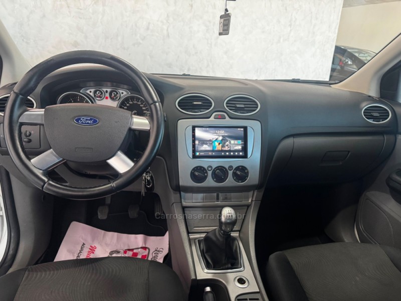 FOCUS 1.6 SE 8V FLEX 4P MANUAL - 2012 - CAXIAS DO SUL