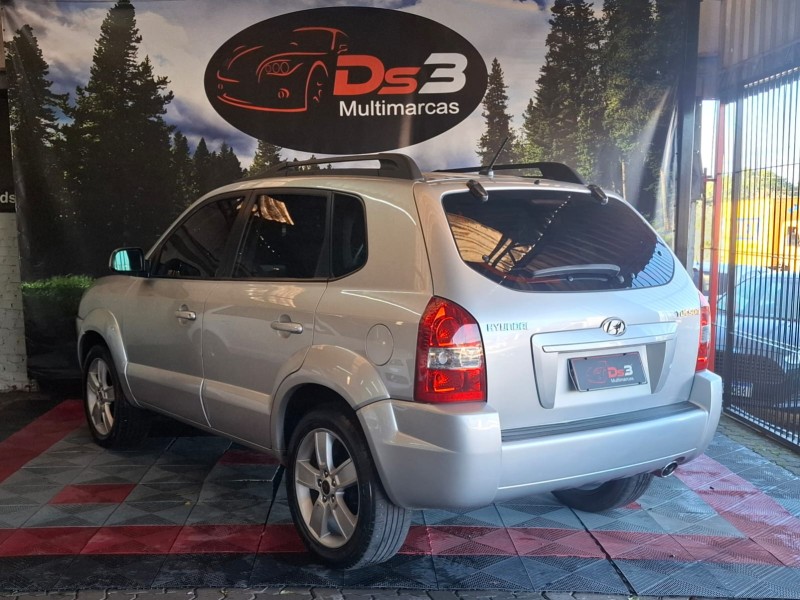 TUCSON 2.0 MPFI GL 16V 142CV 2WD GASOLINA 4P MANUAL - 2010 - CAXIAS DO SUL