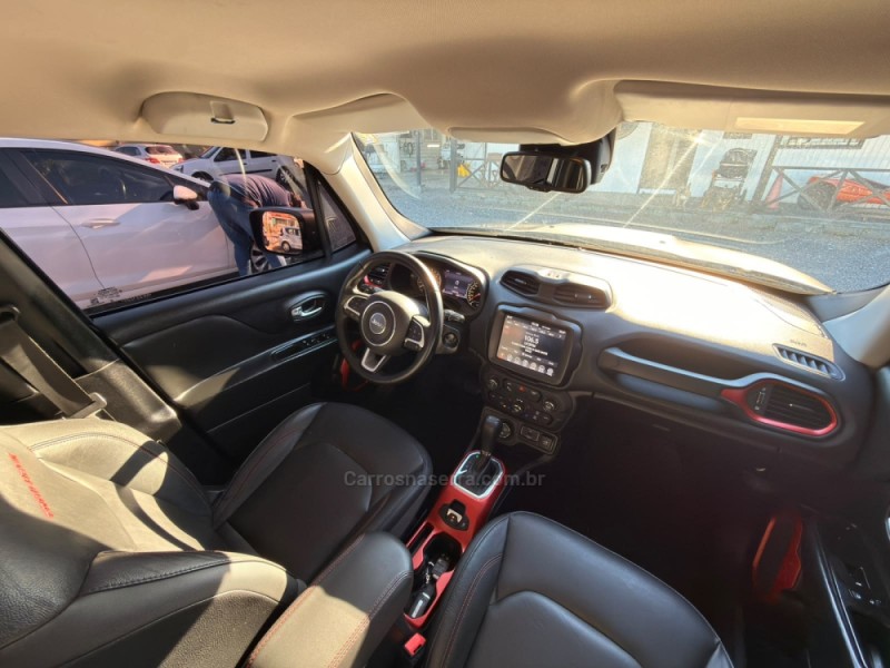 RENEGADE 2.0 16V TURBO DIESEL TRAILHAWK 4P 4X4 AUTOMÁTICO - 2019 - CANELA