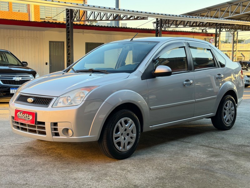 FIESTA 1.0 MPI SEDAN 8V FLEX 4P MANUAL - 2009 - CAXIAS DO SUL