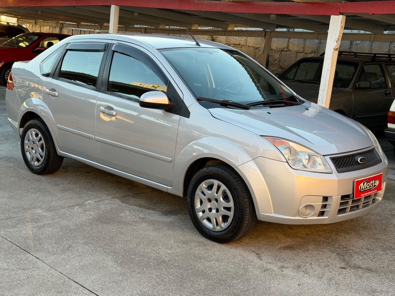 FIESTA 1.0 MPI SEDAN 8V FLEX 4P MANUAL - 2009 - CAXIAS DO SUL