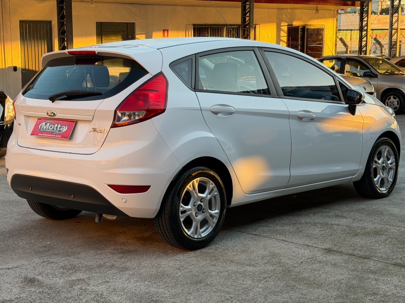 FIESTA 1.6 SE HATCH 16V FLEX 4P MANUAL - 2016 - CAXIAS DO SUL