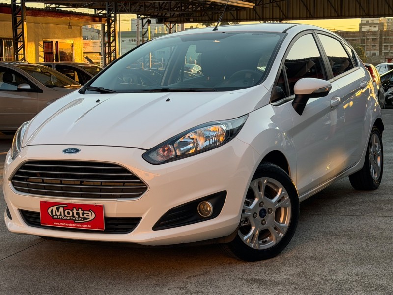 fiesta 1.6 se hatch 16v flex 4p manual 2016 caxias do sul