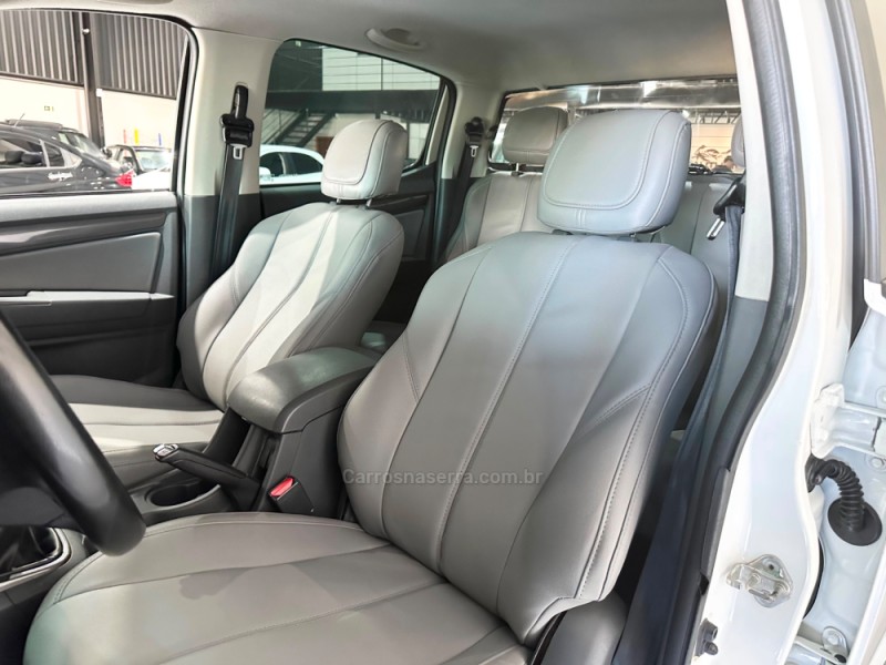 S10 2.4 LTZ 4X2 CD 8V FLEX 4P MANUAL - 2014 - NOVO HAMBURGO