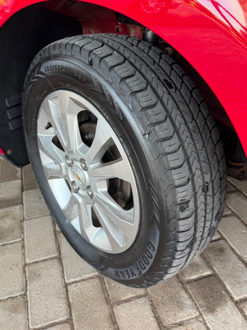 PRISMA 1.4 MPFI LTZ 8V FLEX 4P MANUAL - 2015 - ENCANTADO