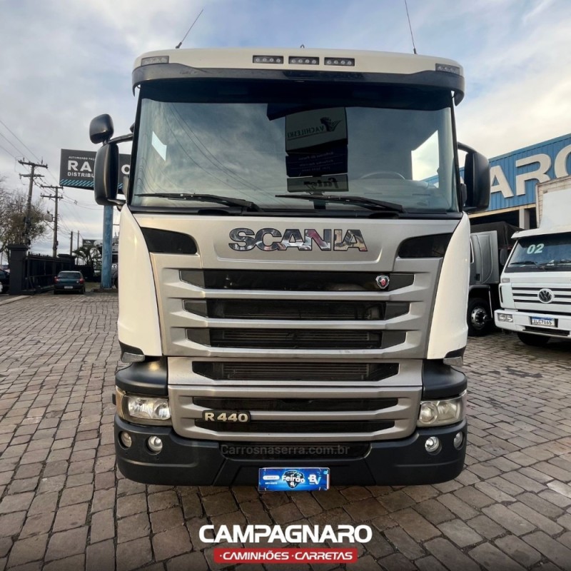 R-440 A 6X2 - 2015 - VACARIA