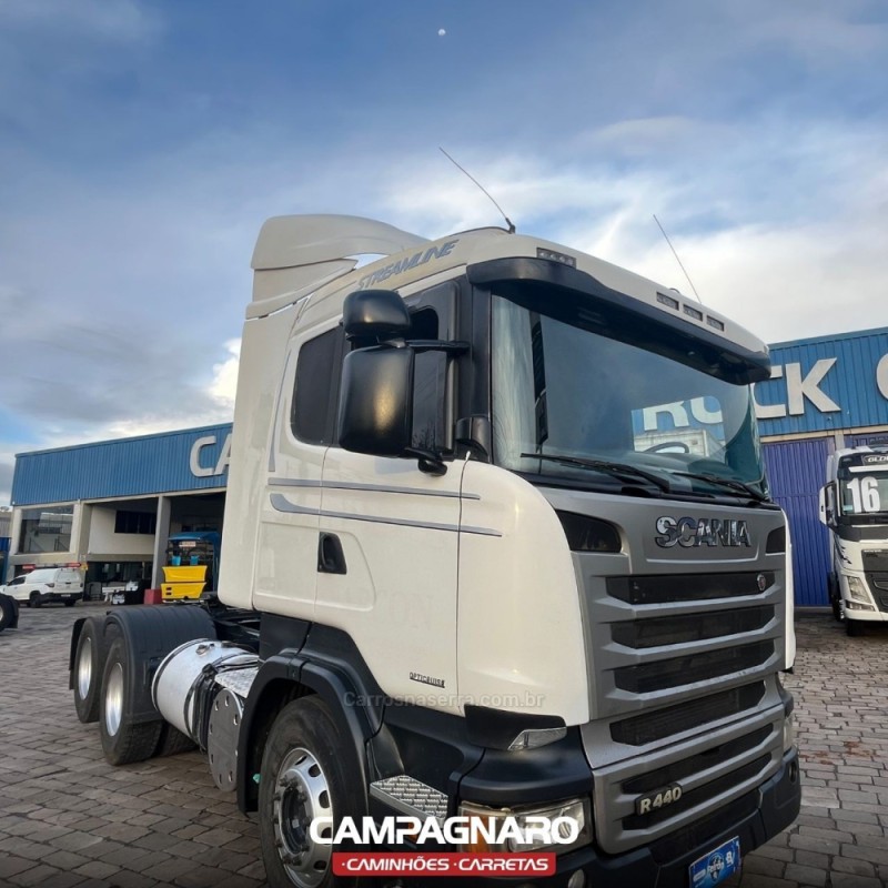R-440 A 6X2 - 2015 - VACARIA