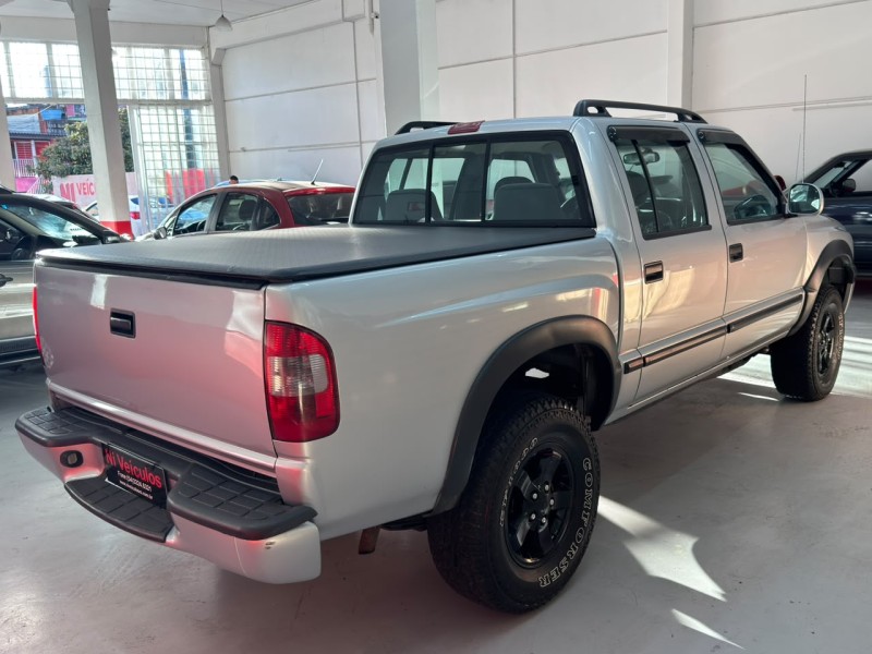 S10 2.4 ADVANTAGE 4X2 CD 8V FLEX 4P MANUAL - 2007 - CAXIAS DO SUL
