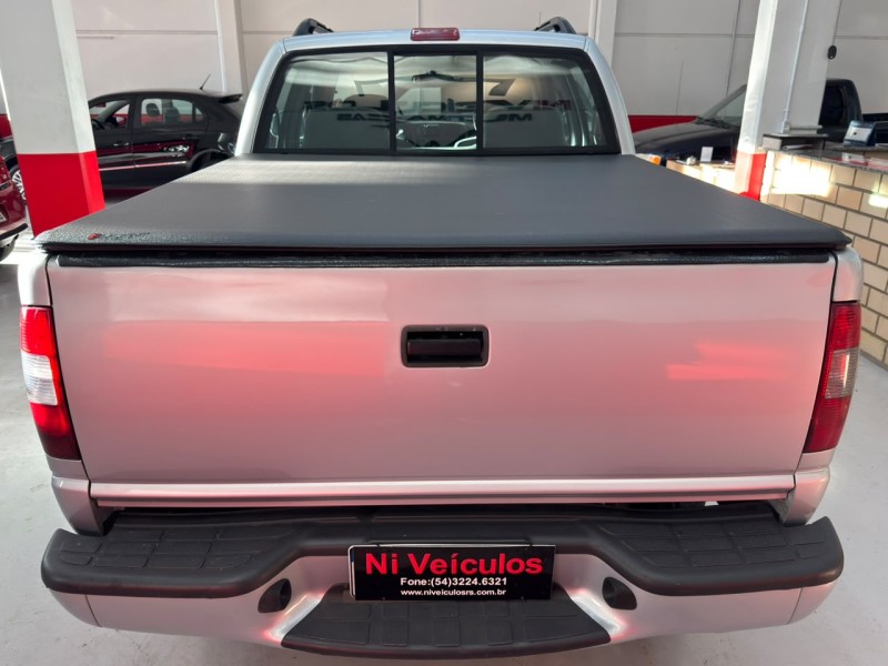 S10 2.4 ADVANTAGE 4X2 CD 8V FLEX 4P MANUAL - 2007 - CAXIAS DO SUL