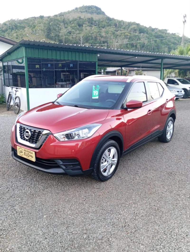 kicks 1.6 sense 16v flex 4p automatico 2019 picada cafe